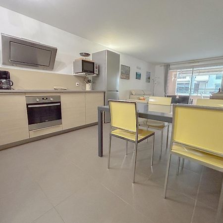 Appartement Centrale A 100 M Des Plages Rue De Provence Saint-Raphaël Exteriör bild