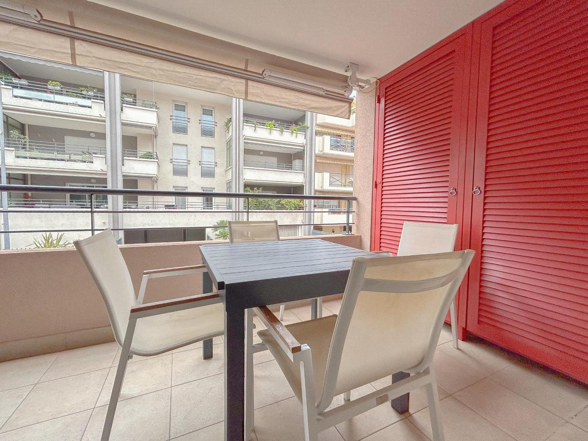 Appartement Centrale A 100 M Des Plages Rue De Provence Saint-Raphaël Exteriör bild