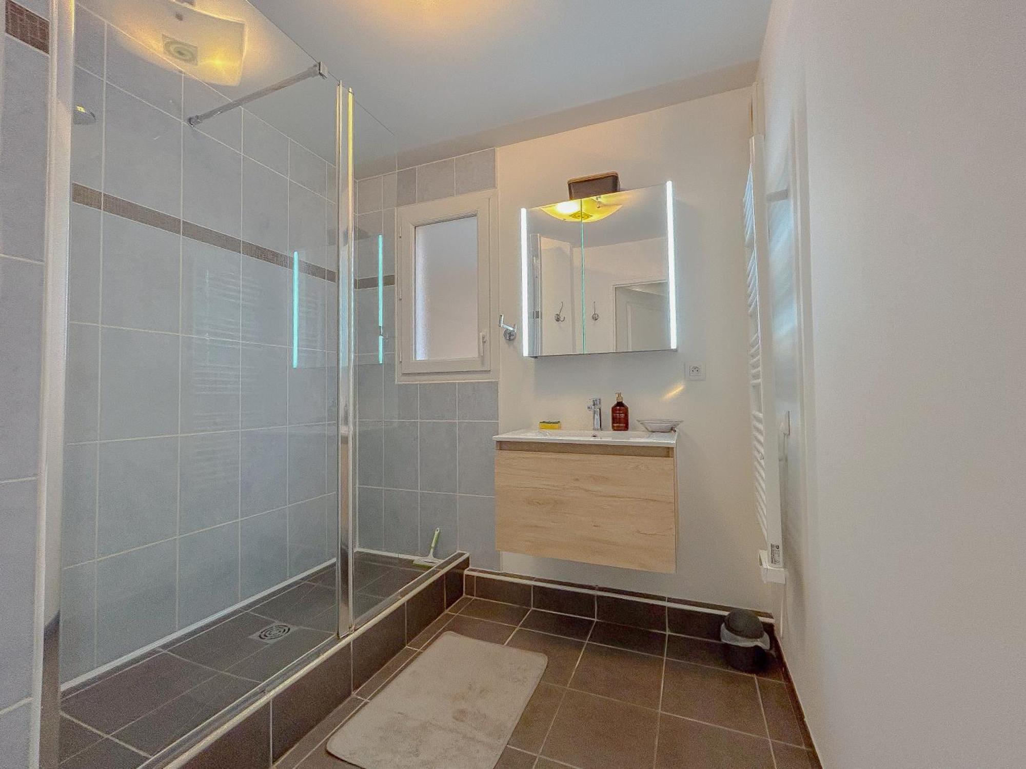 Appartement Centrale A 100 M Des Plages Rue De Provence Saint-Raphaël Exteriör bild